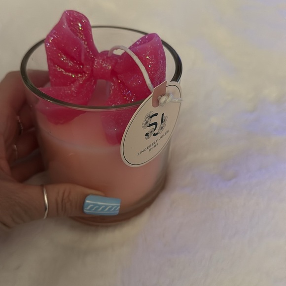 NEW Sincerely Jules Home Pink Glitter Bow Christmas 3D Candle - Picture 4 of 4